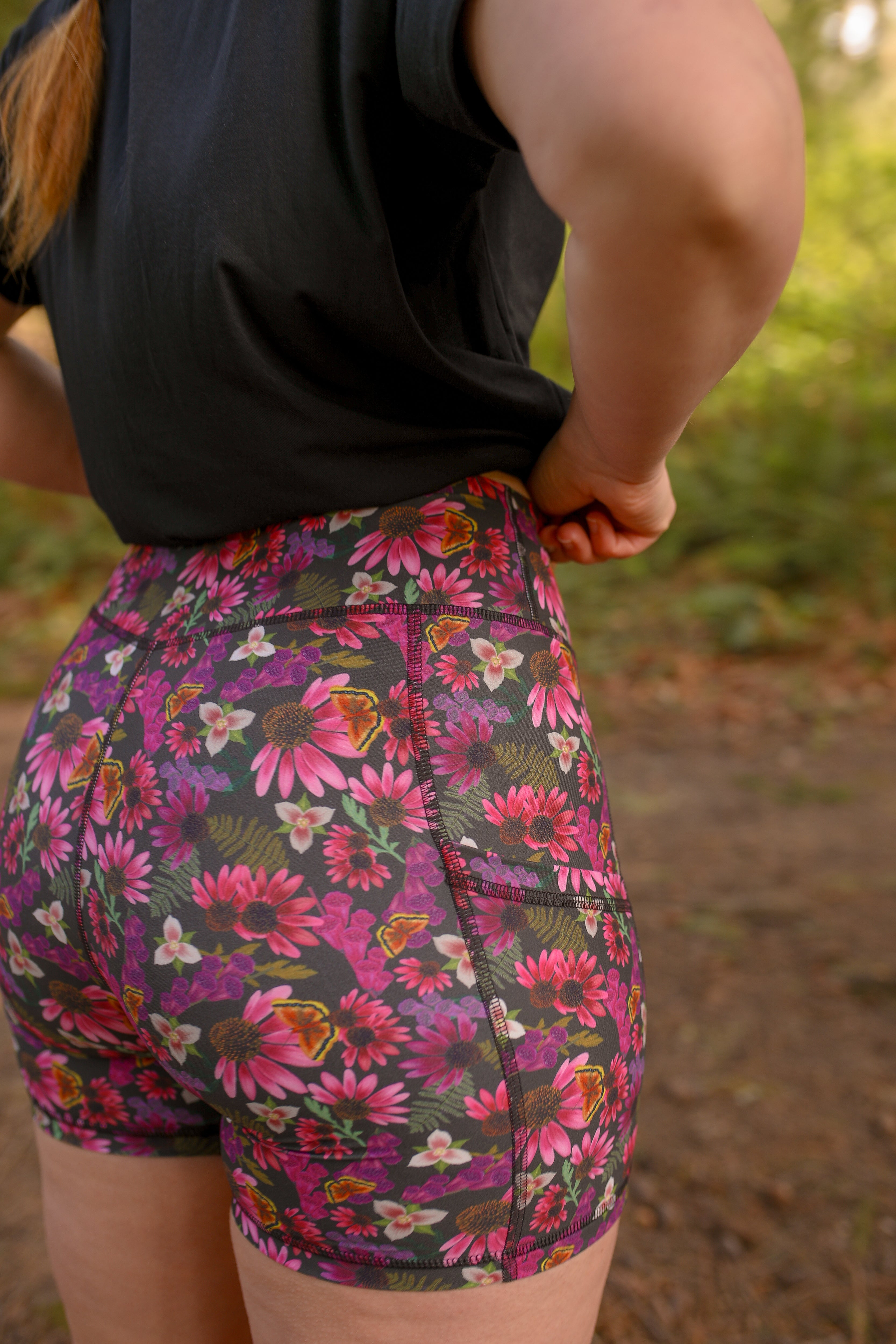 Earned It Shorts in Wolfmitten print, back detail view